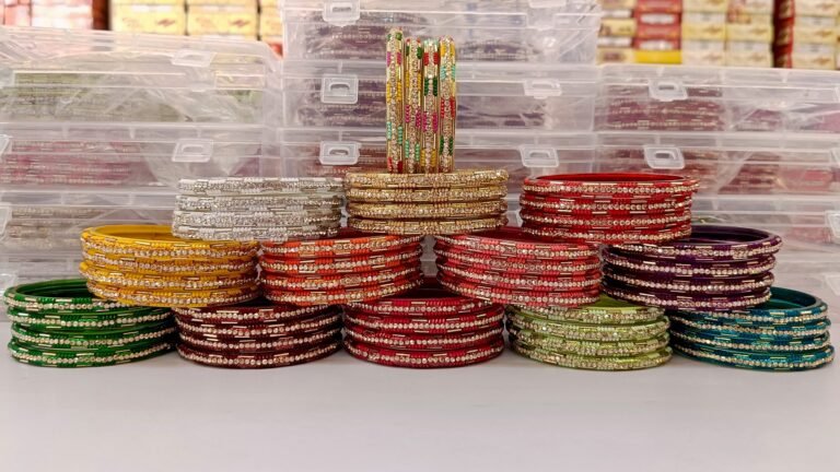 3 LINE GLASS CHURI SHADOW STONE 16 PIECE